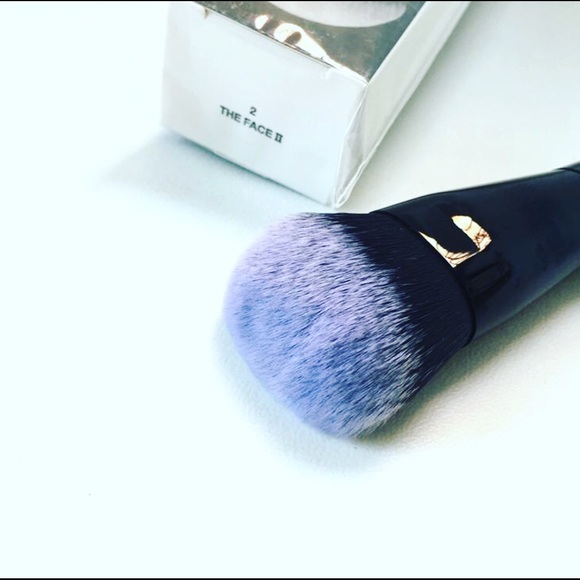 Makeup - Picture 7 of 8